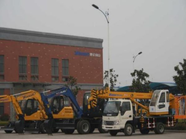 肇庆市吊车出租_省直辖县级吊车出租吊车性能检测的注意事